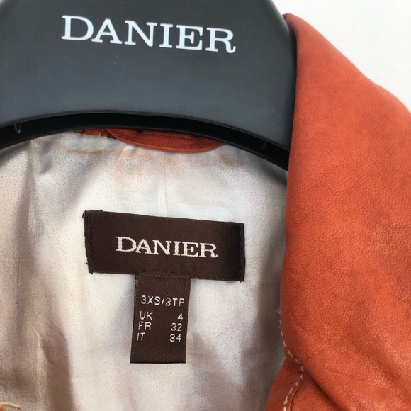 🍊🧡Burnt orange genuine leather jacket extremely soft - Picture 6 of 10